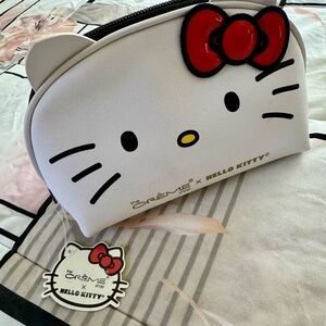 Hello Kitty Cosmetic Bag NWT!
